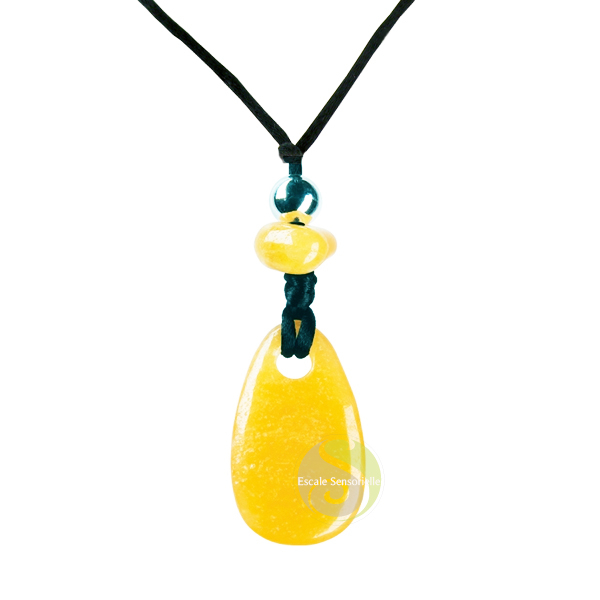 Pendentif pierre de vertu calcite orange avec tour de cou réglable
