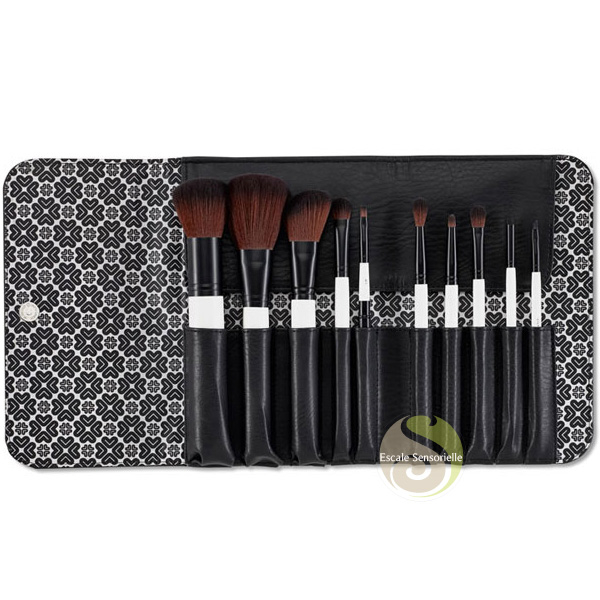 Trousse pinceaux 10 pièces Lily Lolo maquillage végan voyage léger