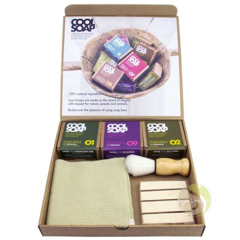 Coffret rasage peaux sèches Cool Soap Essentials 01 The cool project serviette beige