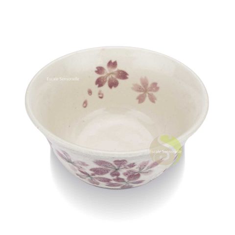 Tasse céramique japonaise à thé rouge