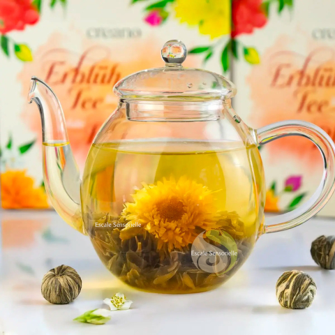 Coffret de fleurs de thé blanc