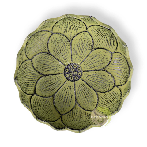 Support lotus vert Iwachu pour encens fonte japonaise