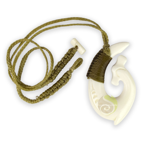 Pendentif Maori hameçon hei matau requin marteau