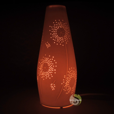 Lampe ajourée fleurs des champs