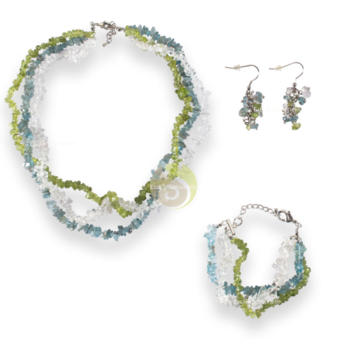 Parure multiple de bijoux Motivation