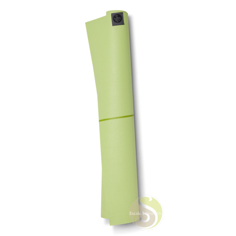 Pratiquer le yoga en voyage Manduka superlite sprout