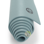 Tapis écologique yoga léger mat Manduka Pro Lite blue lotus