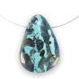 Pendentif shattuckite favorisant les arts divinatoires.