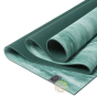 Tapis méditation wasabi marbré Manduka France chez Escale Sensorielle