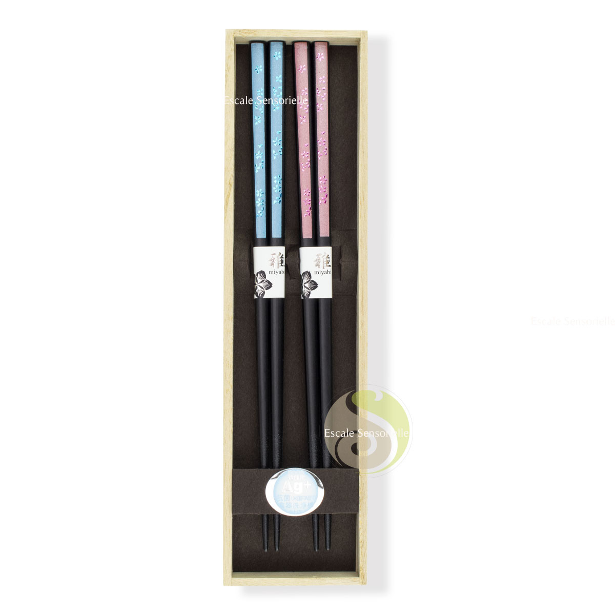 Baguettes sakura rouge et bleu japonaises bois naturel lavable ne machine