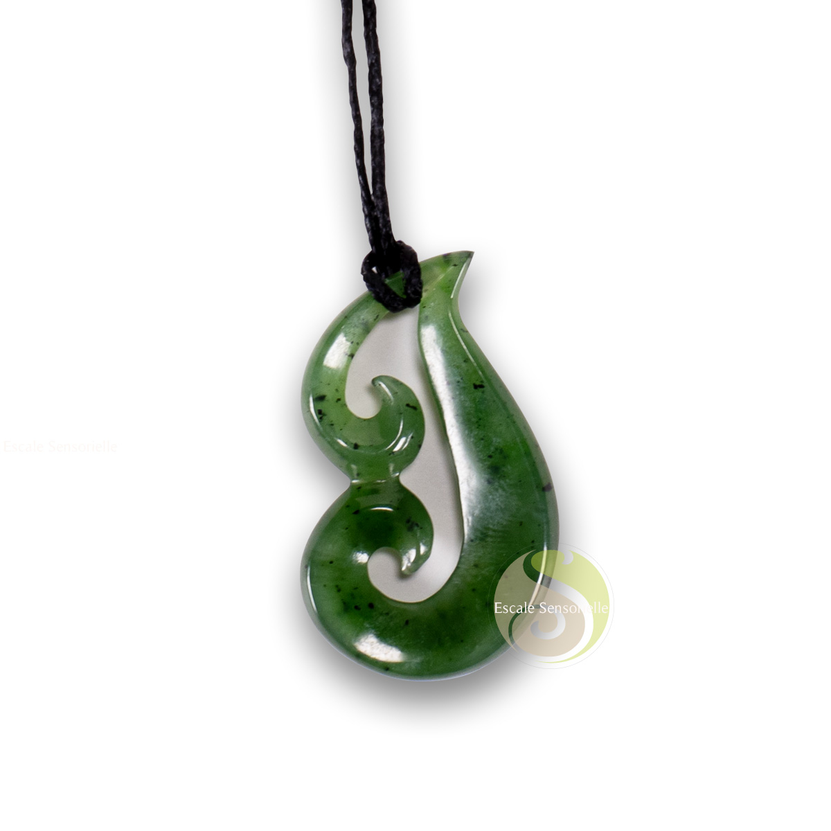 Maori bijoux pendentif double koru jade vert poumanu