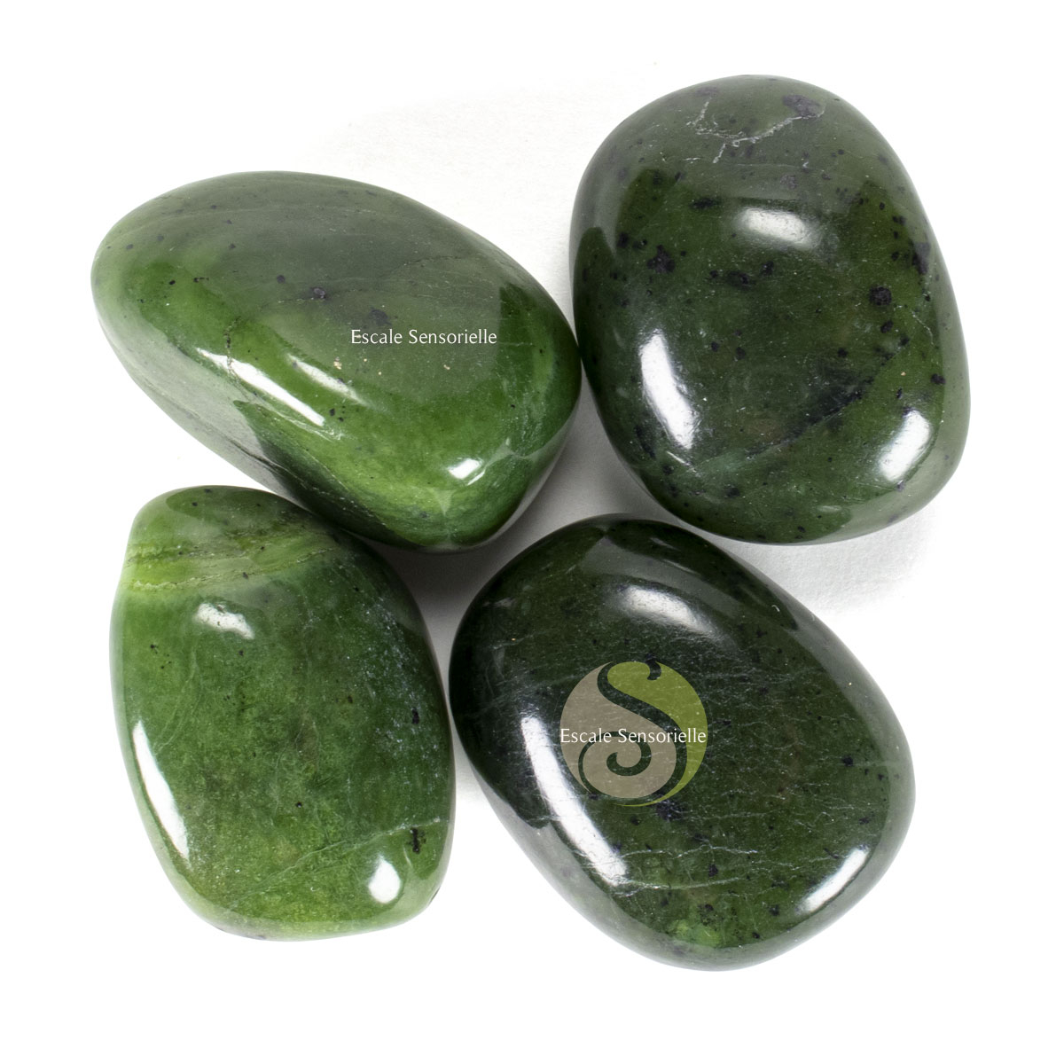 Jade vert néphrite Canada pierre roulée naturelle chakra cœur