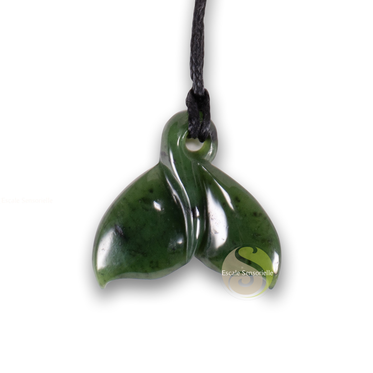 Pendentif queue de baleine wera jade vert Nouvelle-Zélande