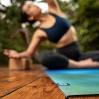 Deux pratiquants de yin yoga
